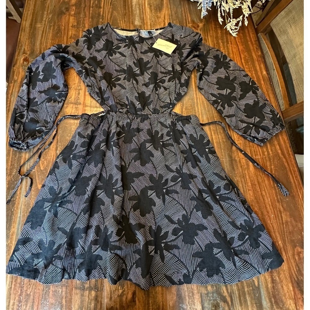 Linen Blend Dress Cutout Black & Gray Large Universal Thread Floral  NWT